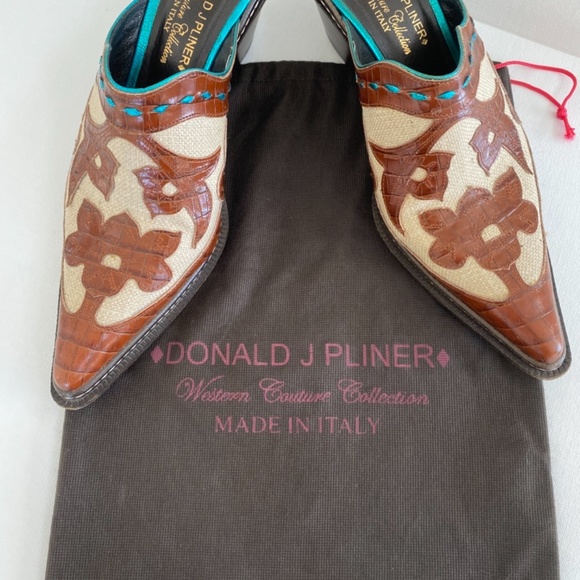 Donald J.Pliner Western Couture Collection Slides - Picture 6 of 7
